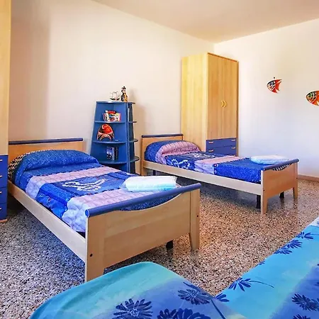 3 Bedroom Lovely In شقة