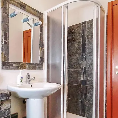 3 Bedroom Lovely In شقة ألغيرو